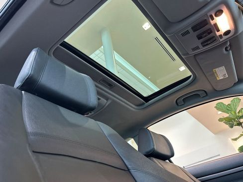 Used 2007 BMW 335i Coupe image 16