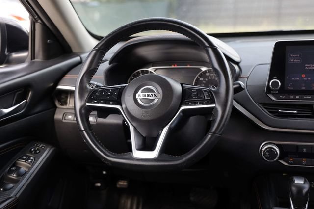Used 2020 Nissan Altima 2.5 SR FWD image 30