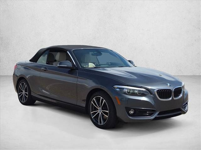 Used 2018 BMW 230i Convertible w/ Premium Package RWD image 3