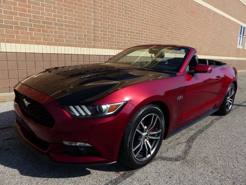 Used 2017 Ford Mustang GT Premium RWD image 22