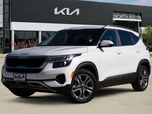 Used 2023 Kia Seltos S image 1