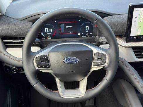 New 2026 Ford Explorer Active w/ Active Comfort Package AWD/4WD image 14