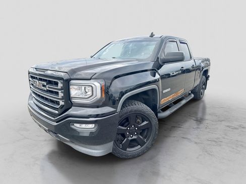 Used 2017 GMC Sierra 1500 SLE w/ SLE Value Package AWD/4WD image 1