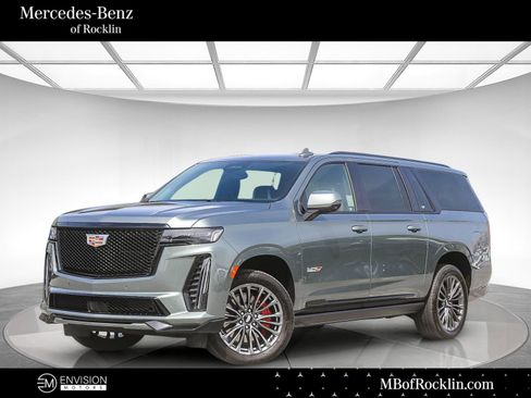 Used 2023 Cadillac Escalade ESV V AWD/4WD image 1