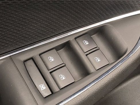 Used 2018 Chevrolet Cruze LT image 27