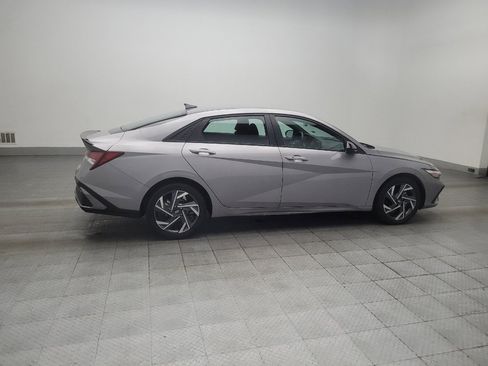 Used 2025 Hyundai Elantra Sport FWD image 10