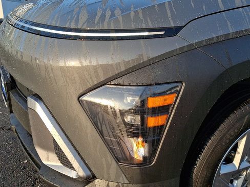 Used 2026 Hyundai Kona SE AWD/4WD image 9