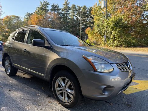 Used 2015 Nissan Rogue S w/ Convenience Package image 8