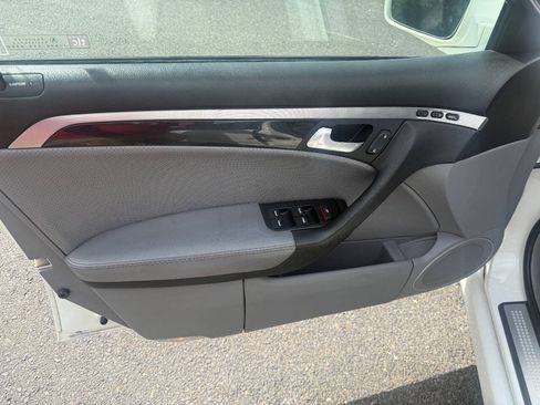 Used 2005 Acura TL FWD image 9