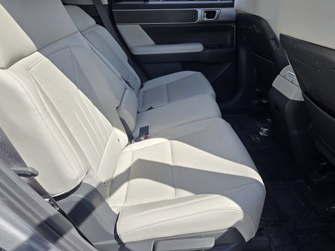Certified 2025 Hyundai Santa Fe SEL FWD image 15