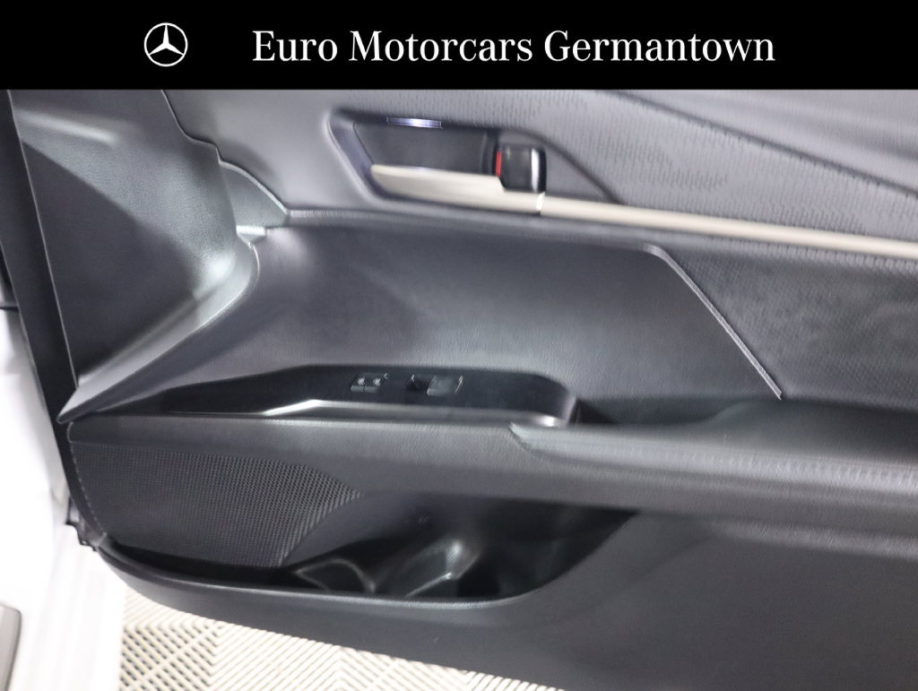 Used 2025 Toyota Camry XSE FWD image 57