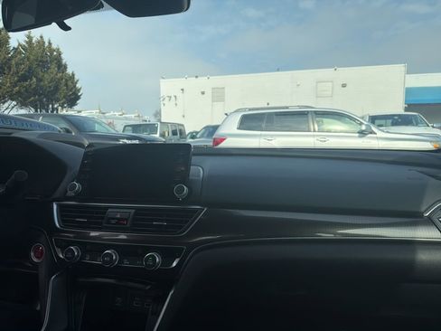 Used 2021 Honda Accord Sport image 20