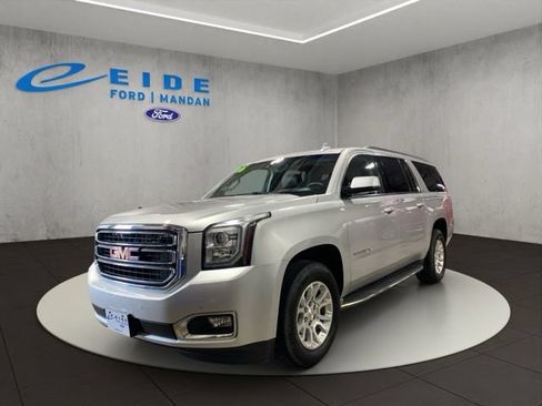 Used 2016 GMC Yukon XL SLT w/ Open Road Package AWD/4WD image 5
