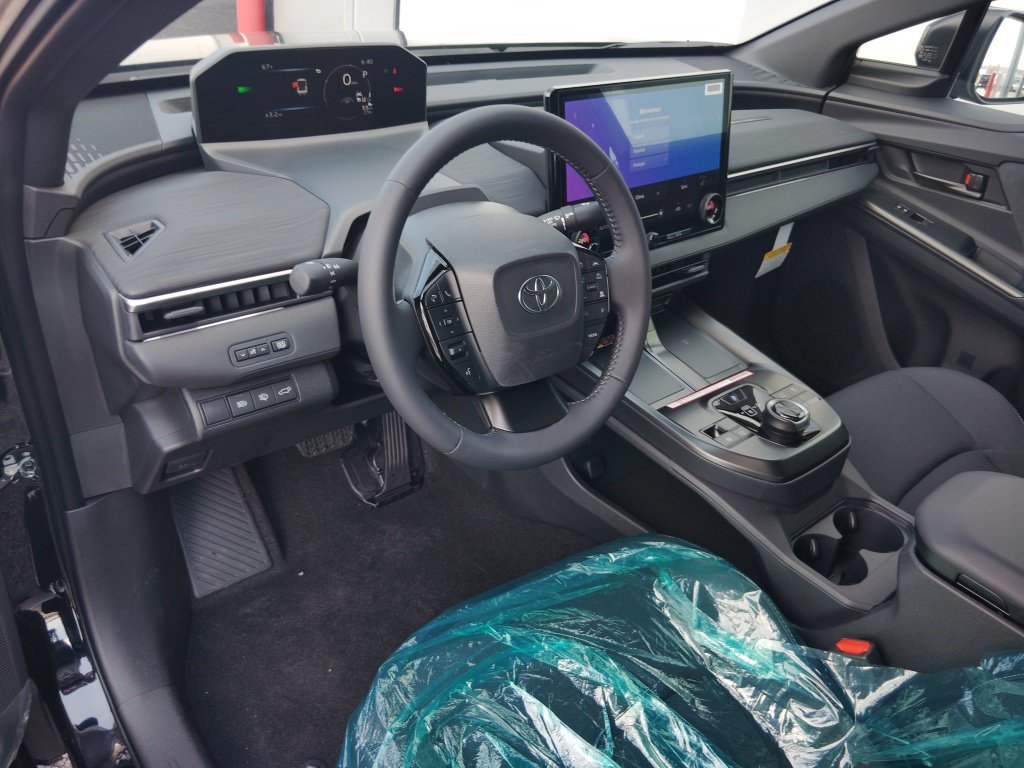 New 2026 Toyota C-HR AWD/4WD image 5