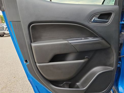 Used 2022 Chevrolet Colorado LT image 10