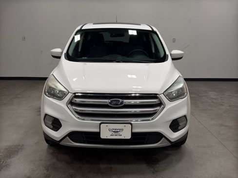 Certified 2017 Ford Escape SE image 3