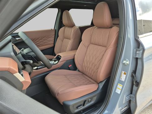 New 2025 Mitsubishi Outlander SEL image 10