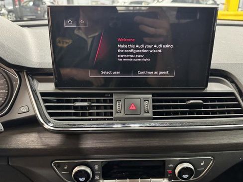 Used 2023 Audi Q5 2.0T Premium w/ Convenience Package AWD/4WD image 17