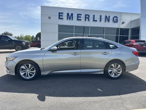 Used 2019 Honda Accord LX image 1