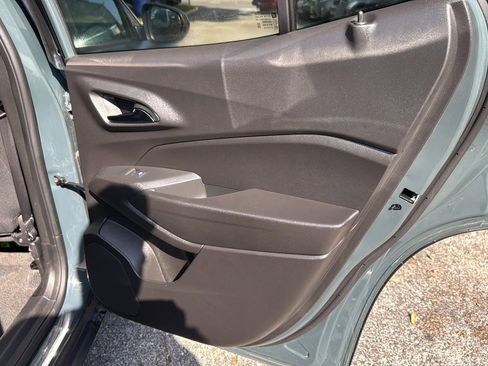 Used 2025 Chevrolet Trax LS w/ Driver Confidence Package image 27