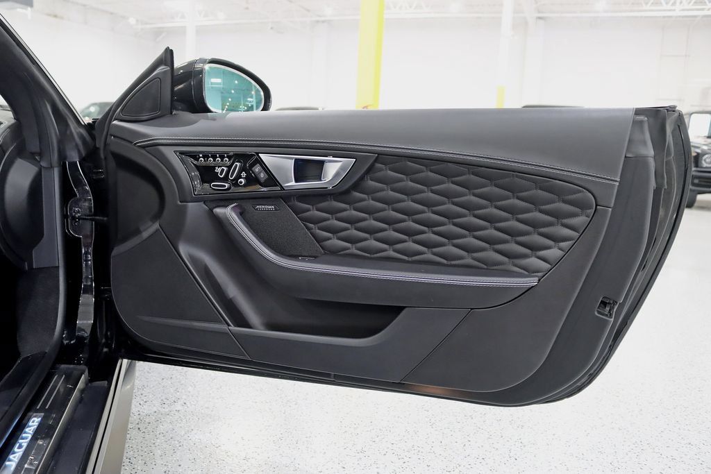 Used 2017 Jaguar F-TYPE SVR AWD/4WD image 29
