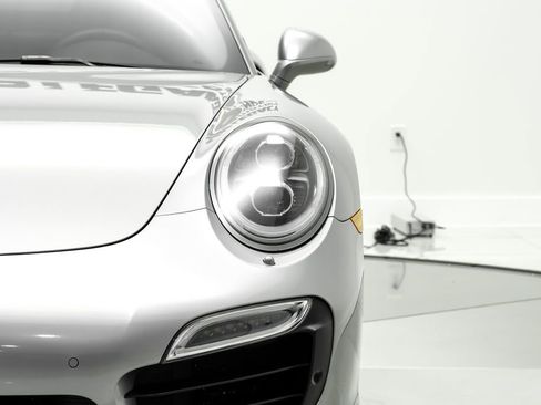 Used 2014 Porsche 911 Turbo S AWD/4WD image 46