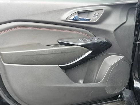 Certified 2025 Chevrolet Trax RS w/ Driver Confidence Package FWD image 15