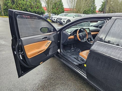 Used 2019 Toyota Avalon Limited w/ Preferred Accessory Package image 20