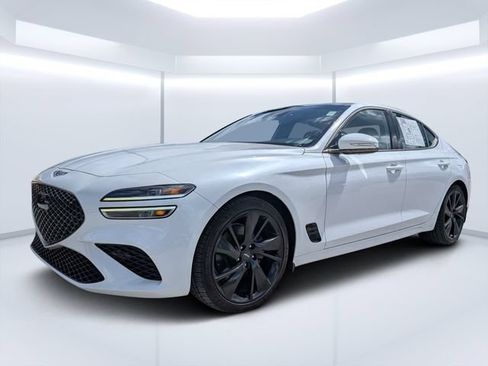 Used 2023 Genesis G70 2.0T w/ Sport Prestige Package RWD image 9