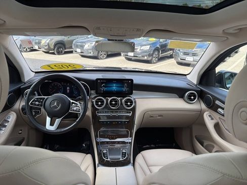 Used 2021 Mercedes-Benz GLC 300 4MATIC image 35