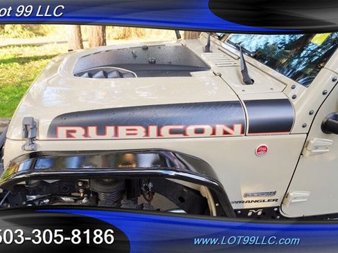 Used 2017 Jeep Wrangler Rubicon AWD/4WD image 35