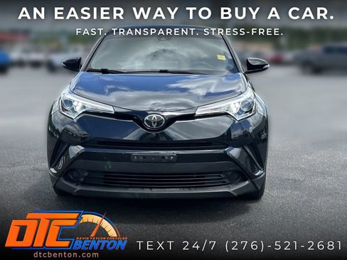 Used 2019 Toyota C-HR LE FWD image 5