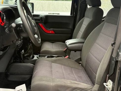 Used 2011 Jeep Wrangler Sport AWD/4WD image 5