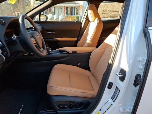 New 2025 Lexus UX 300h AWD image 9