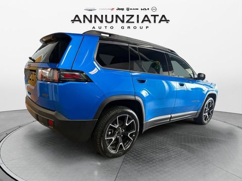 New 2026 Jeep Cherokee Overland image 5