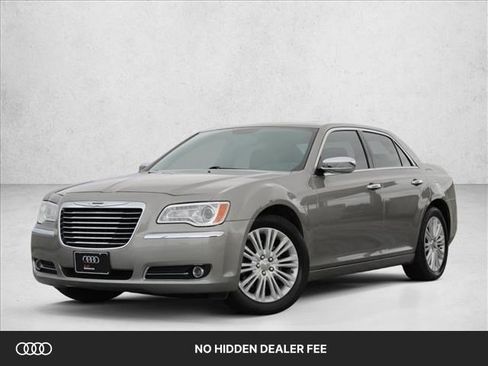 Used 2014 Chrysler 300 C AWD/4WD image 1