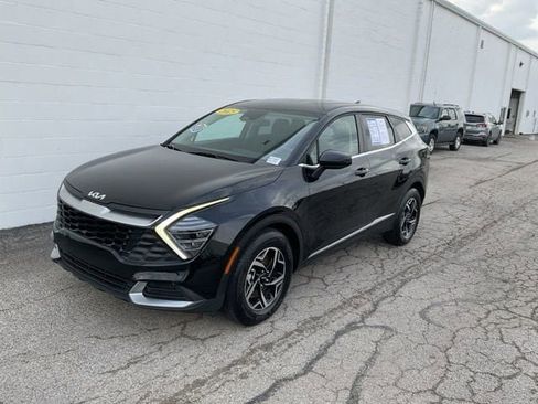 Used 2025 Kia Sportage LX image 24