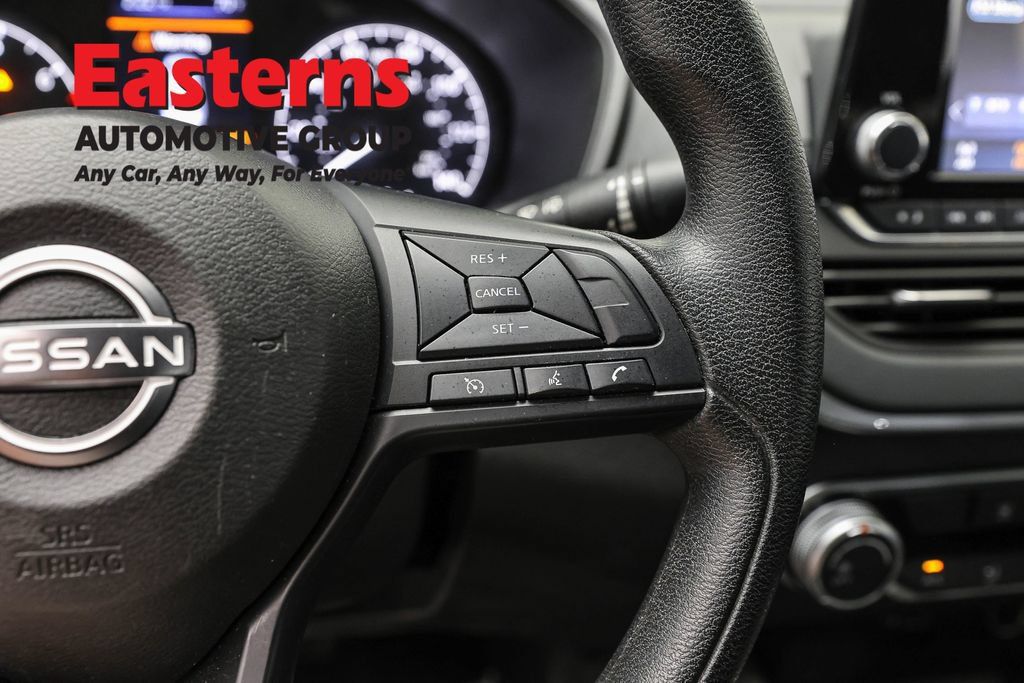 Used 2024 Nissan Altima 2.5 S FWD image 15