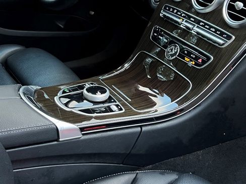 Used 2018 Mercedes-Benz C 300 4MATIC Sedan image 10