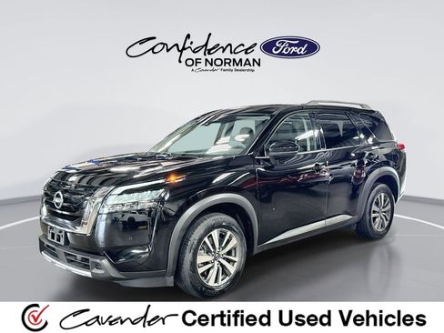 Used 2025 Nissan Pathfinder SL FWD image 1