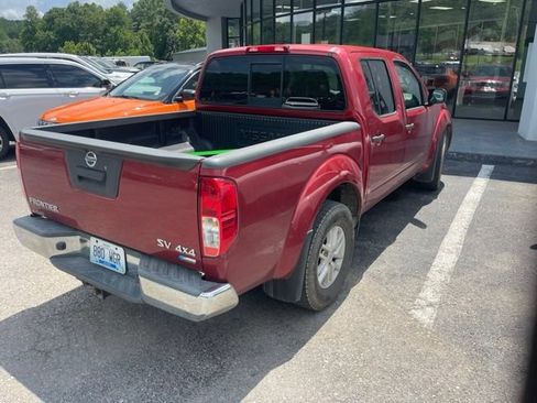 Used 2017 Nissan Frontier SV AWD/4WD image 3