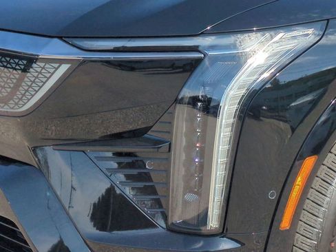 New 2026 Cadillac Optiq Sport 1 image 15