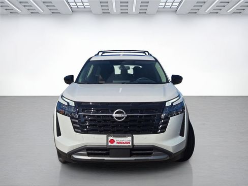 New 2026 Nissan Pathfinder Platinum w/ Accent Package AWD/4WD image 2
