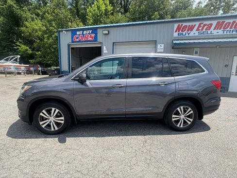 Used 2018 Honda Pilot EX image 2