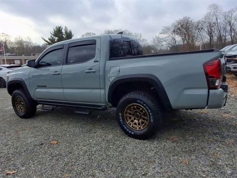 Used 2023 Toyota Tacoma TRD Sport image 6