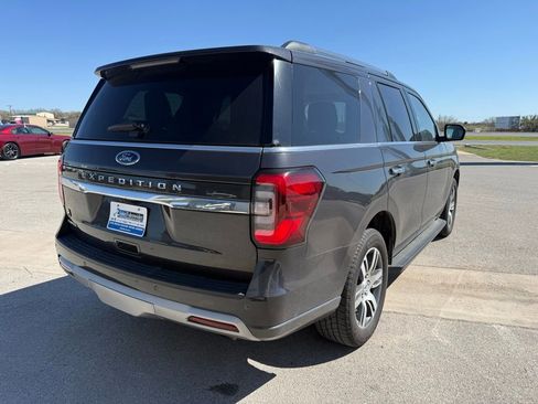 Used 2024 Ford Expedition Limited image 5