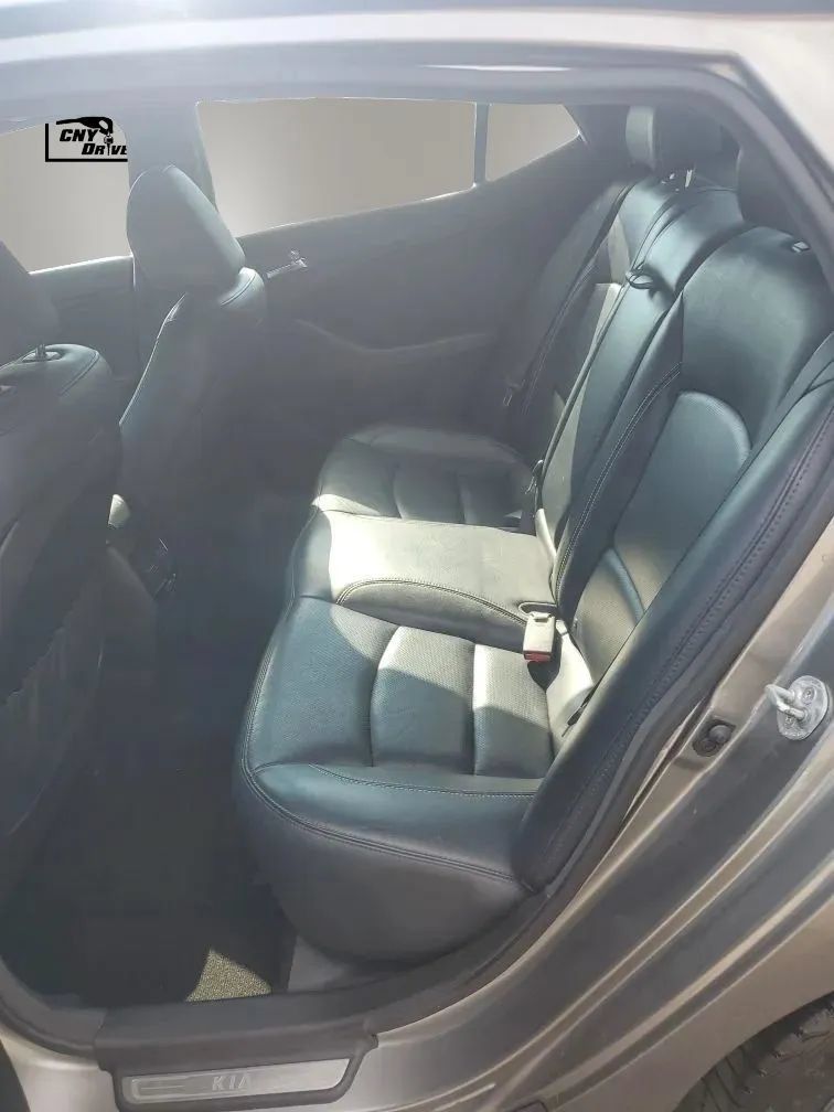 Used 2013 Kia Optima SX w/ Limited Pkg FWD image 12