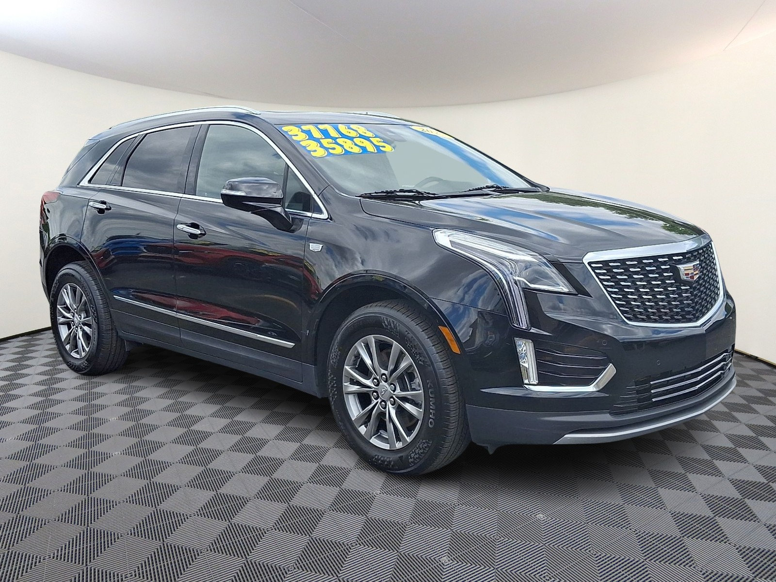 Used 2023 Cadillac XT5 Premium Luxury w/ LPO, Floor Liner Package AWD/4WD image 1