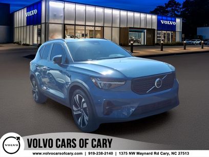 Used 2023 Volvo XC40 B4 Ultimate