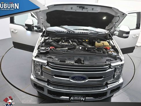 Used 2019 Ford F250 Lariat w/ Lariat Ultimate Package AWD/4WD image 36
